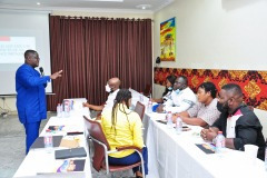 imgi_307_thumbs_OLEA-M_G-2022-306